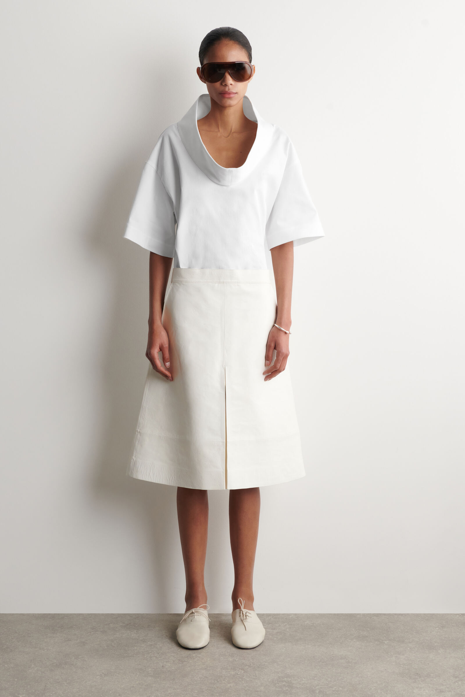 PLEATED TEXTURED-LEATHER MIDI SKIRT プリーツ入り テクスチャード