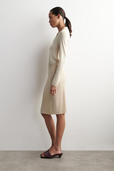 COS シアーニット シルクカシミヤボディスーツ