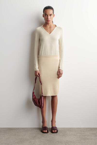 COS シアーニット シルクカシミヤスカート