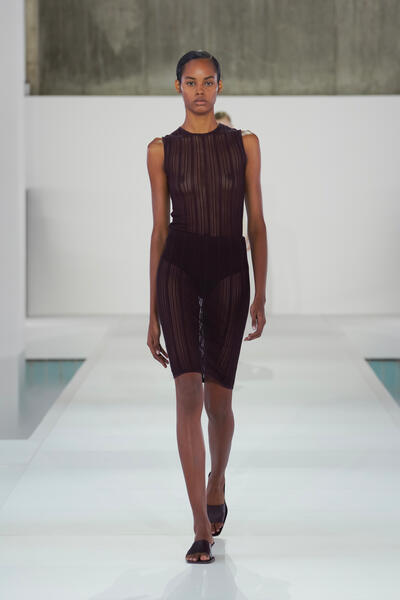 COS シアーレースニットスカート