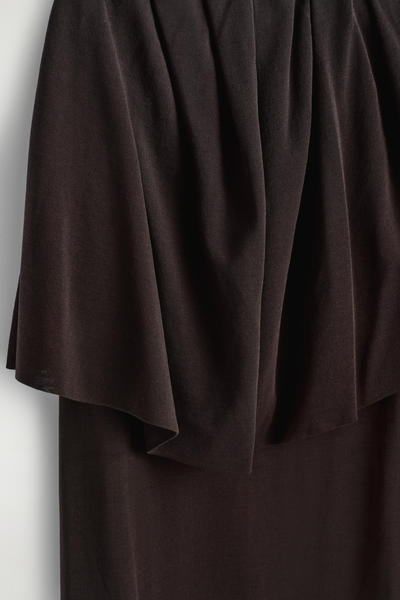 COS シアーニット レイヤードバンドゥマキシドレス