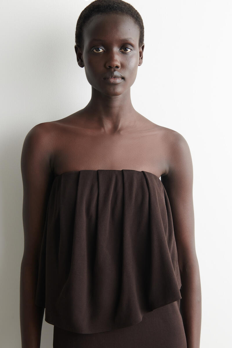 COS シアーニット レイヤードバンドゥマキシドレス