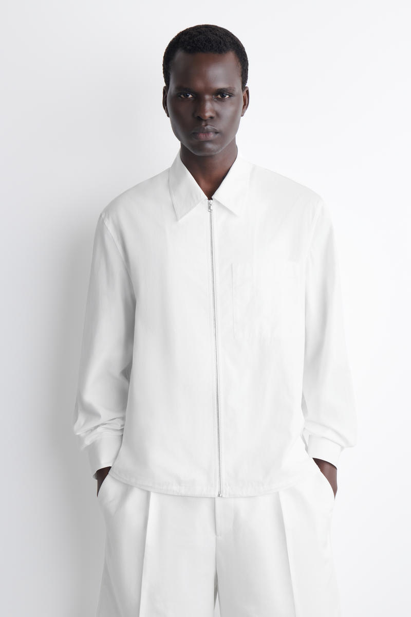 COS コットンポプリン ジップアップシャツ