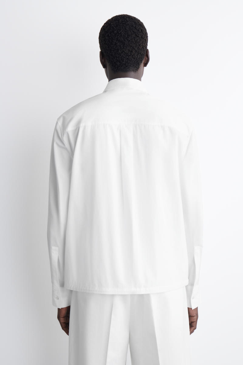 COS コットンポプリン ジップアップシャツ