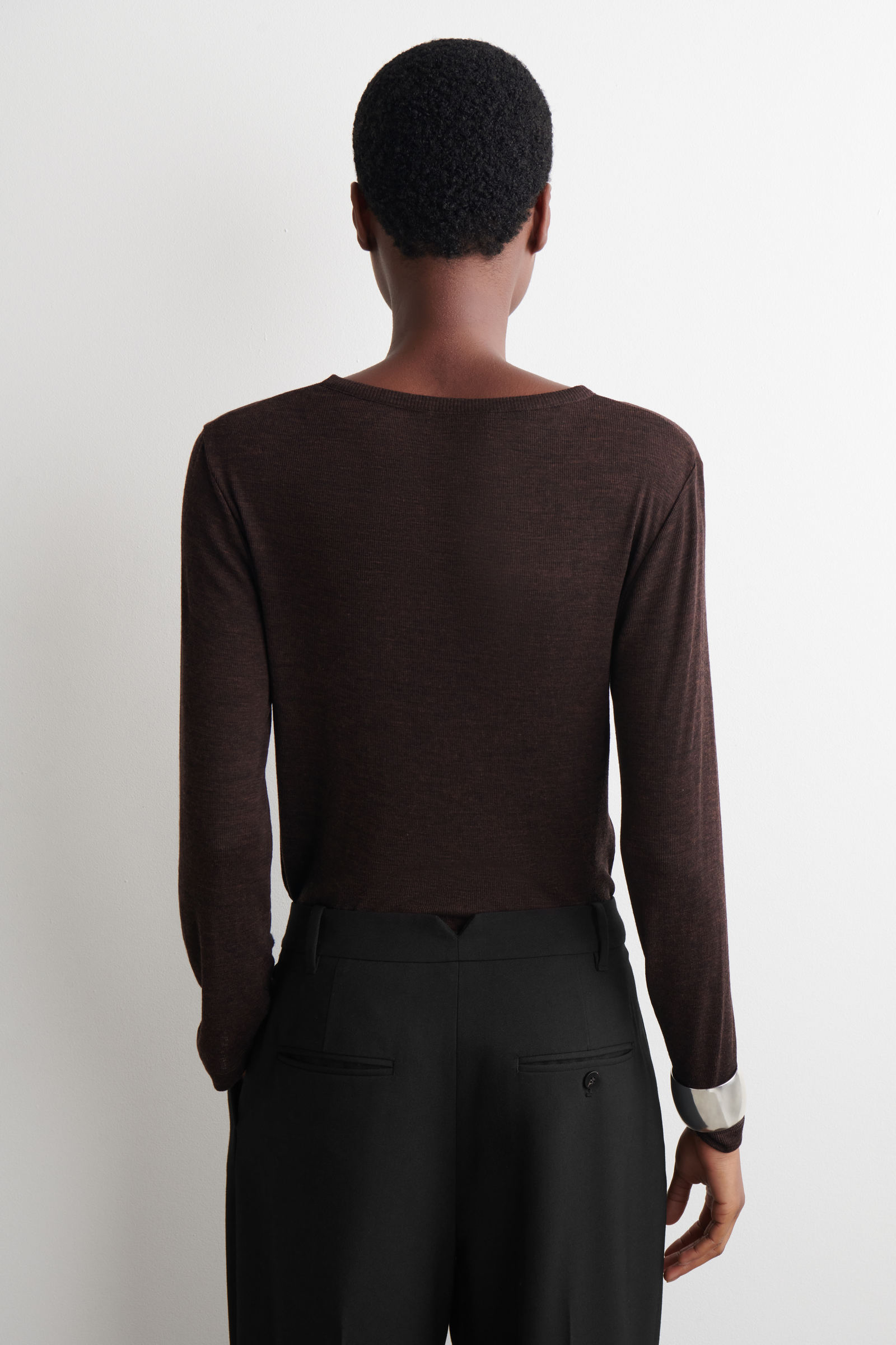 RIBBED WOOL HENLEY TOP メリノウール ヘンリートップ ブラウン