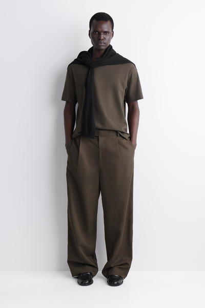 COS リラックス　コットンリネンTシャツ