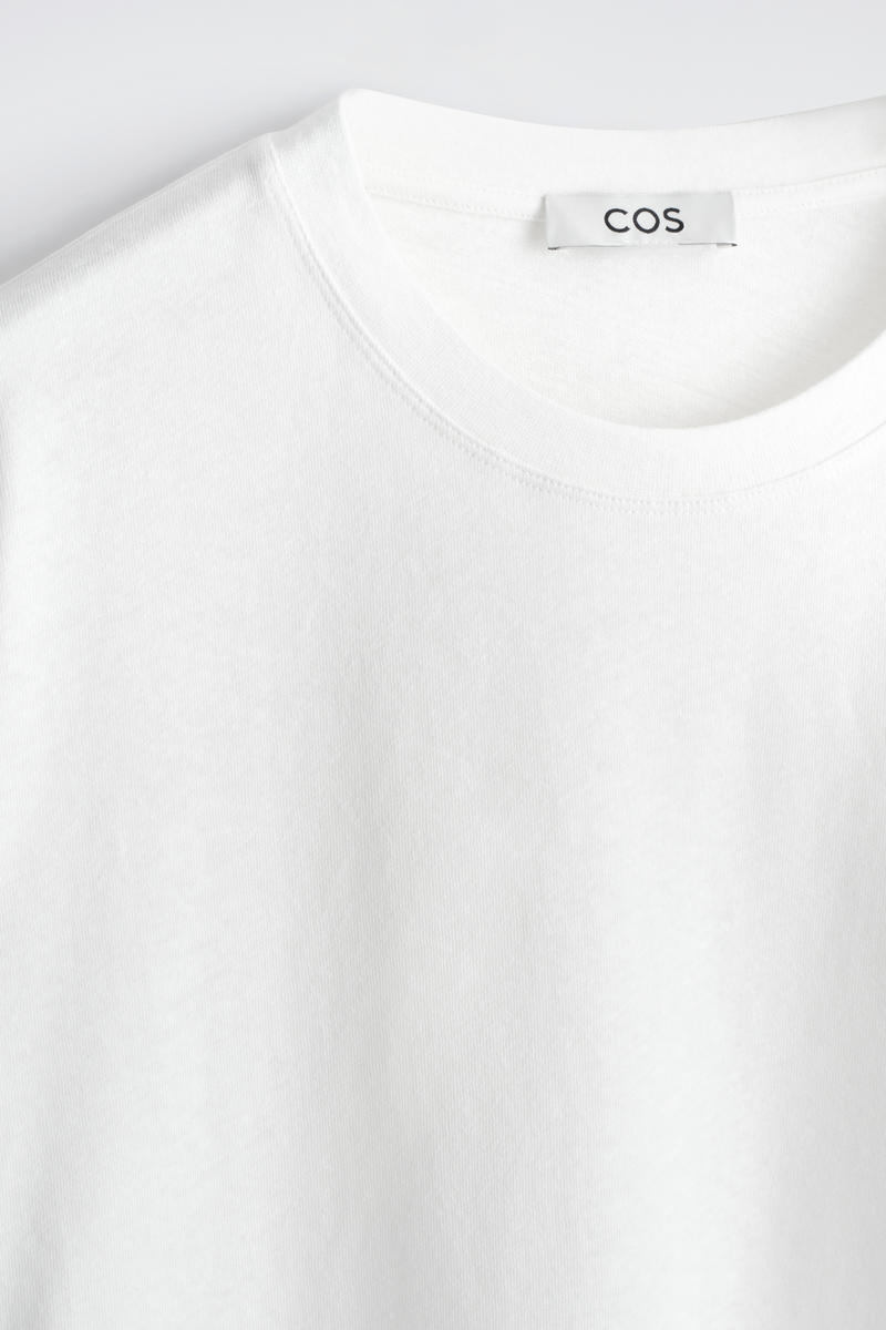 COS リラックス　コットンリネンTシャツ