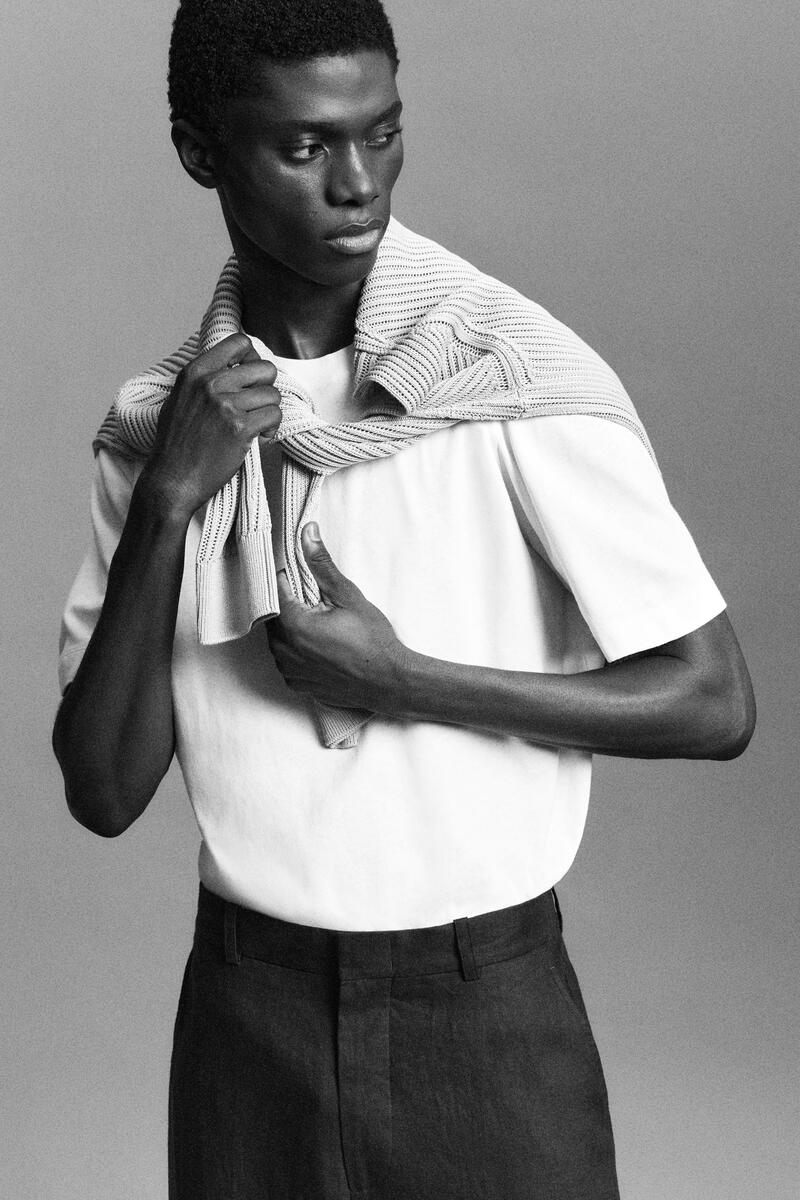 COS リラックス　コットンリネンTシャツ