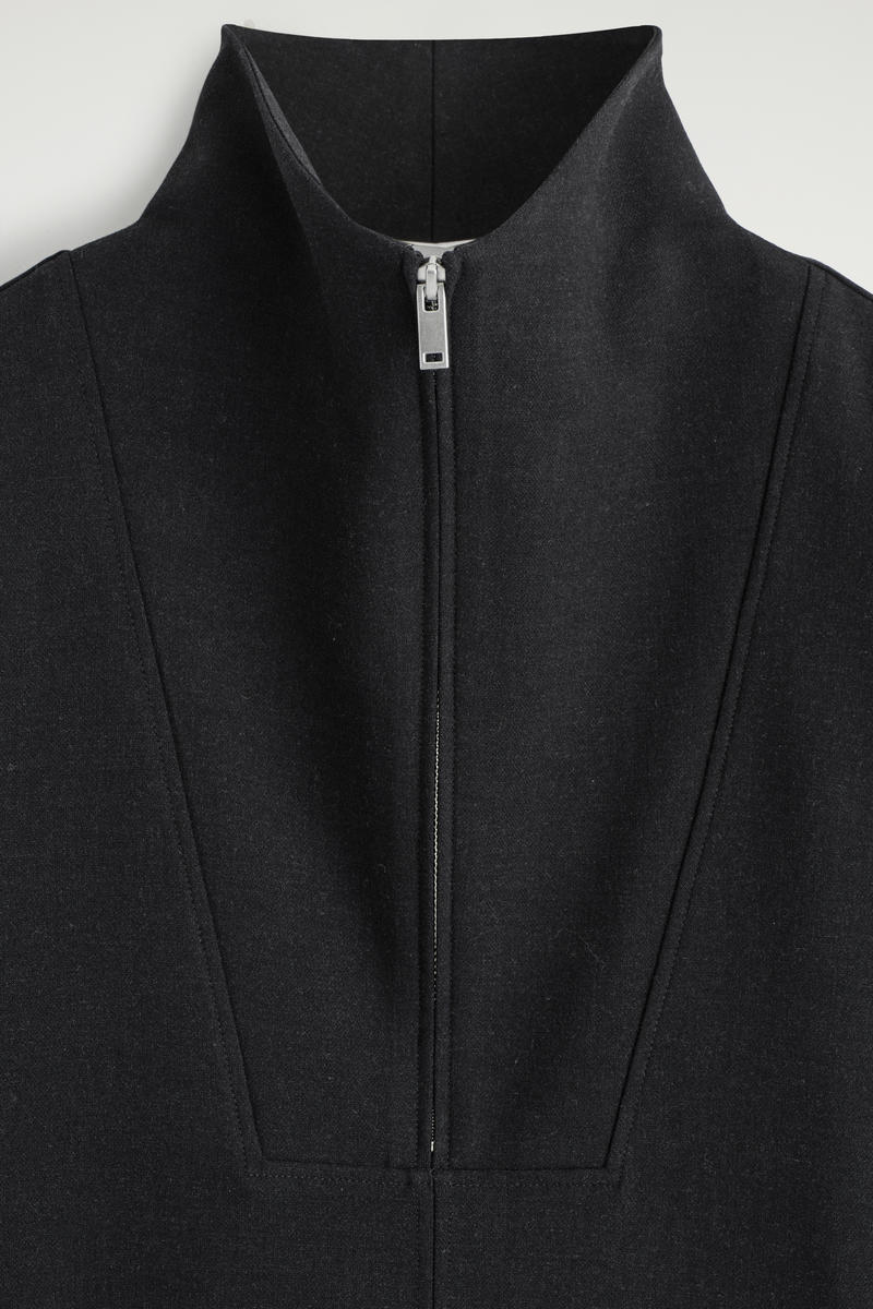 FUNNEL-NECK ZIP-UP TOP ファンネルネックジップアップトップ
