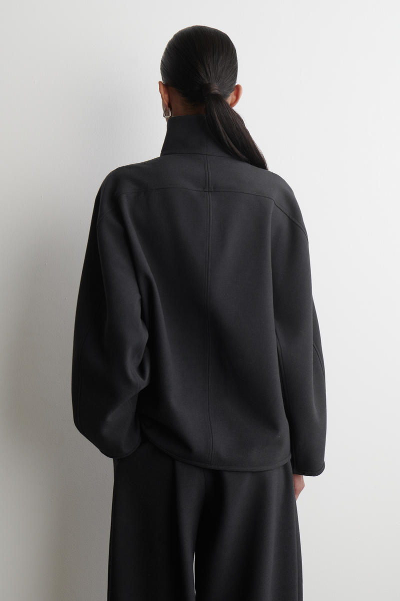 FUNNEL-NECK ZIP-UP TOP ファンネルネックジップアップトップ
