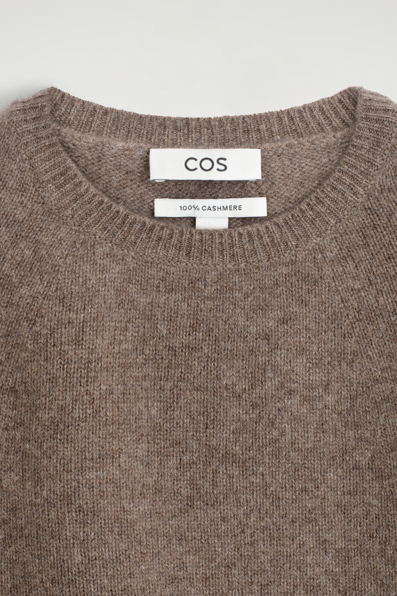 COS カシミヤケープ