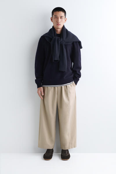 COS クロップドバレルレッグパンツ - コットン素材