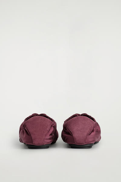 COS スエードナイロン バレエスニーカー