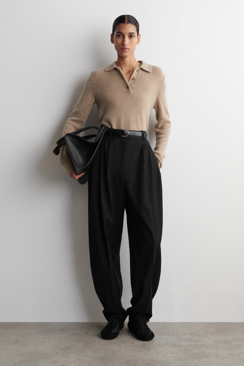 COS スエードナイロン バレエスニーカー