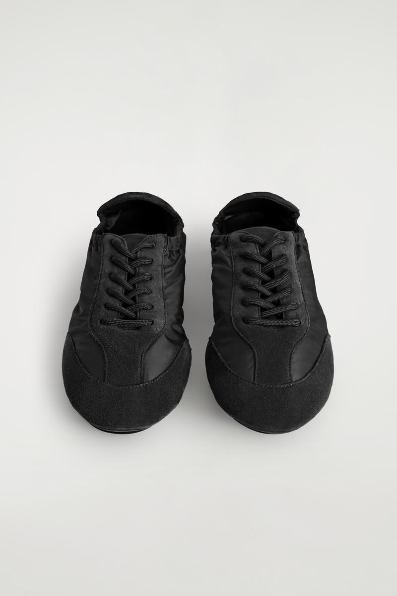 COS スエードナイロン バレエスニーカー