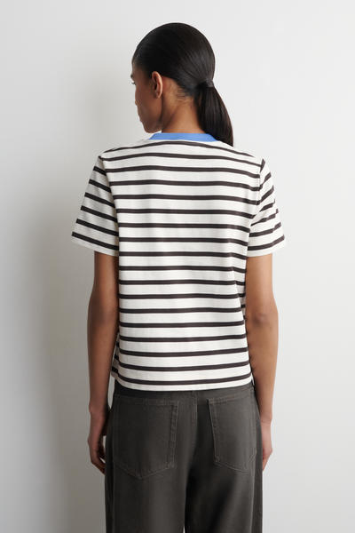 COS クリーンカットTシャツ