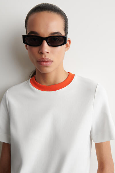 COS クリーンカットTシャツ