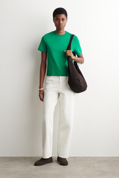 COS クリーンカットTシャツ