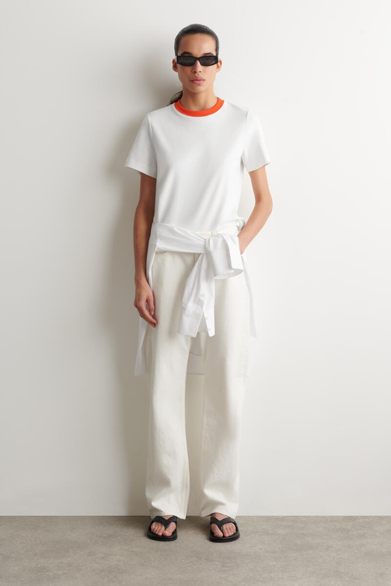 COS クリーンカットTシャツ