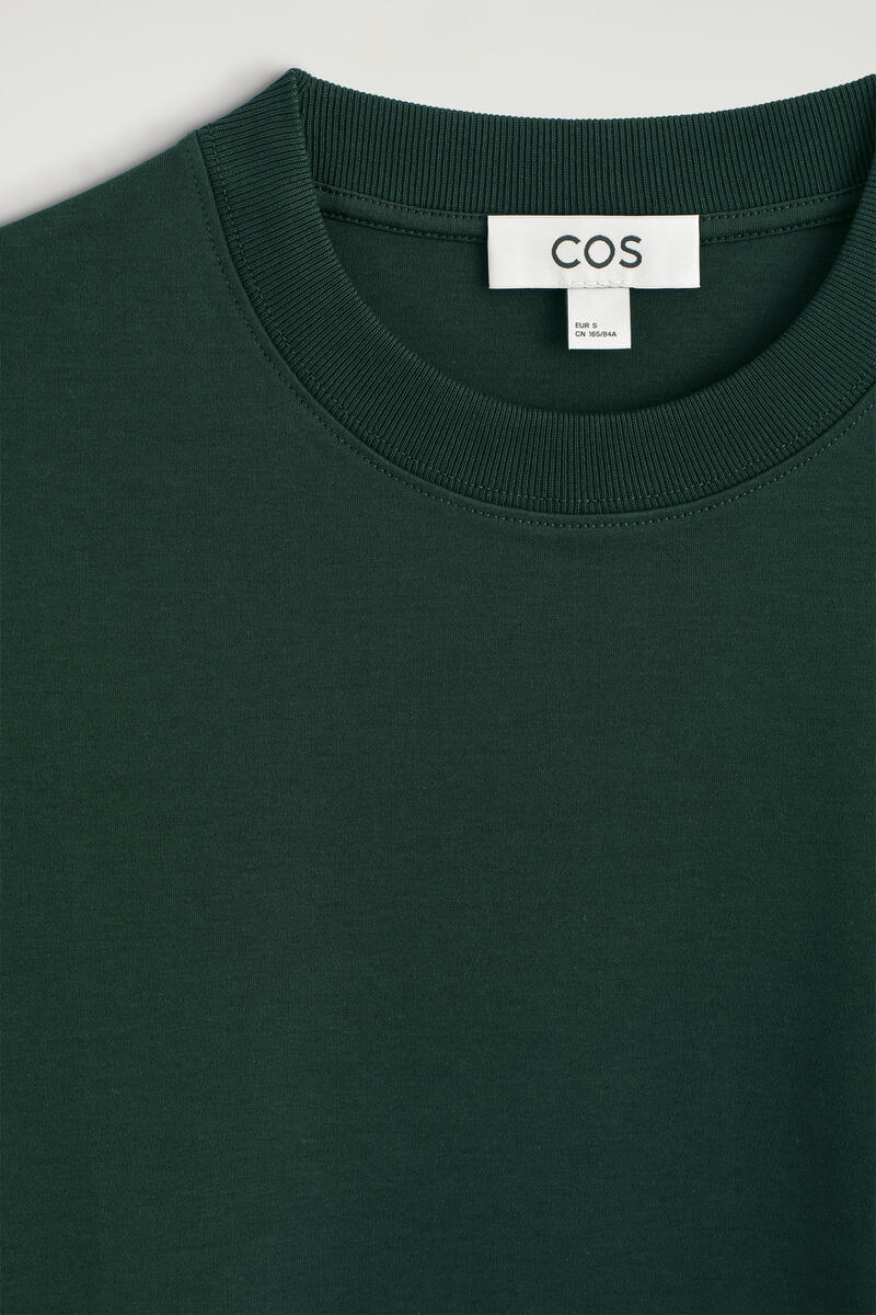 COS クリーンカットTシャツ