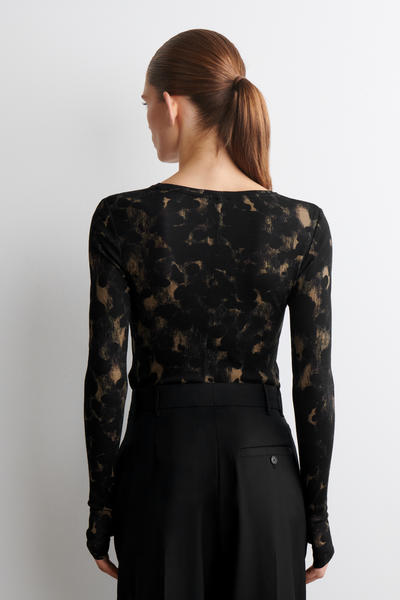 COS スリムメリノウールトップ