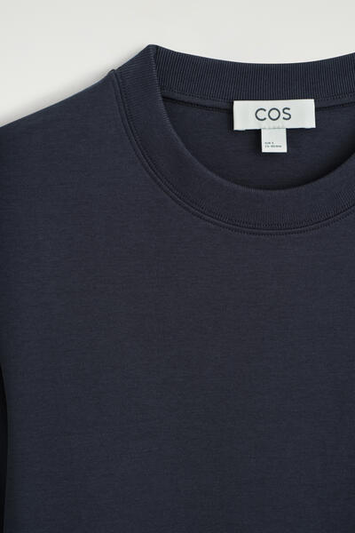 COS オーガニックコットン100％ 長袖Tシャツ