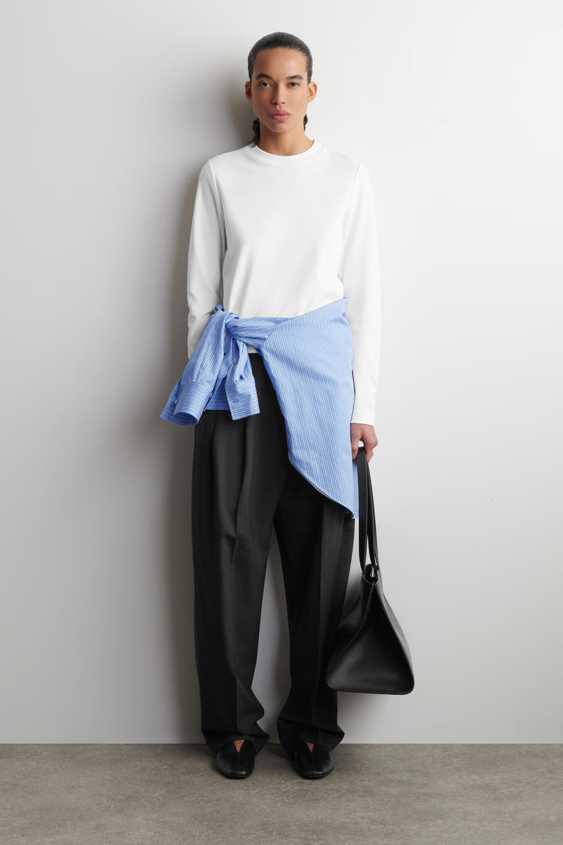 COS オーガニックコットン100％ 長袖Tシャツ