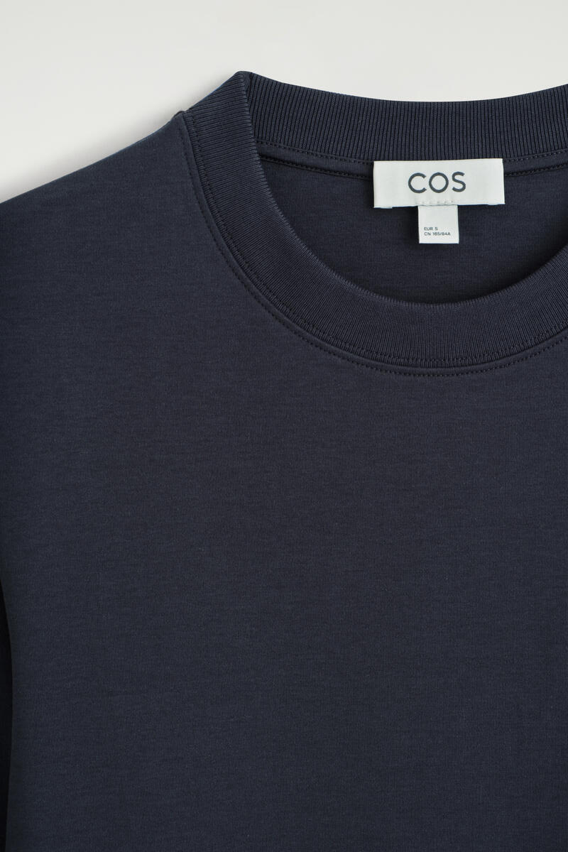 COS オーガニックコットン100％ 長袖Tシャツ