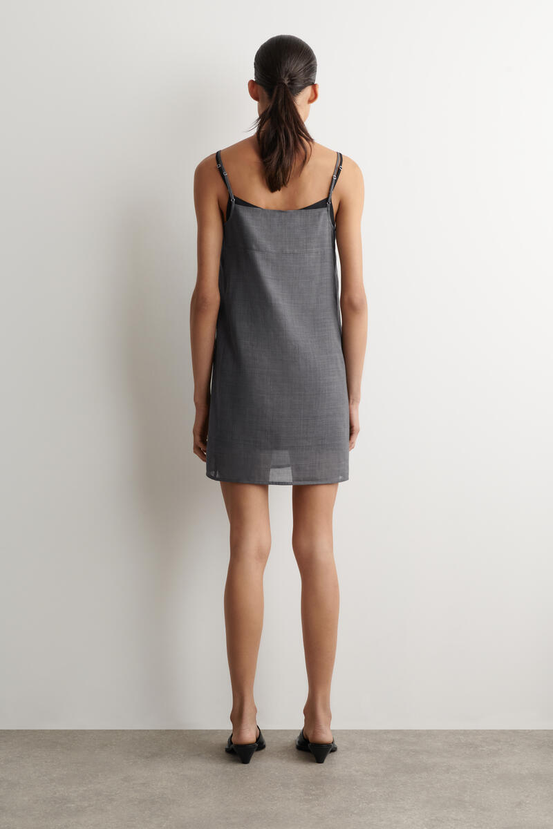 COS セミシアー レイヤードウール ミニワンピース