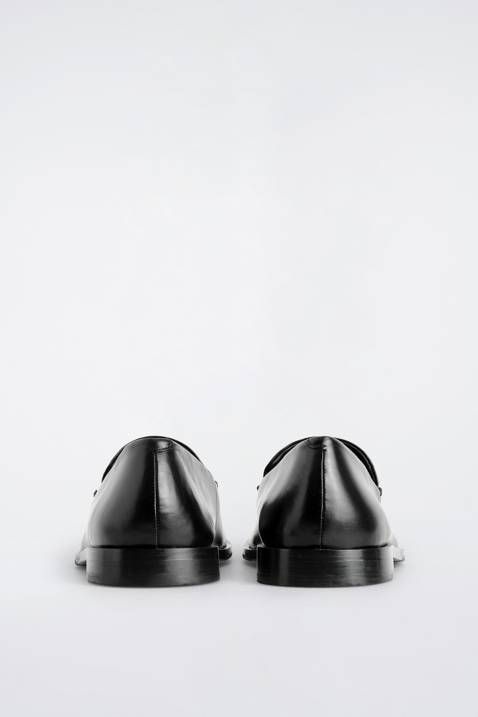 POLISHED-LEATHER LOAFERS ポリッシュドレザーローファー ブラック