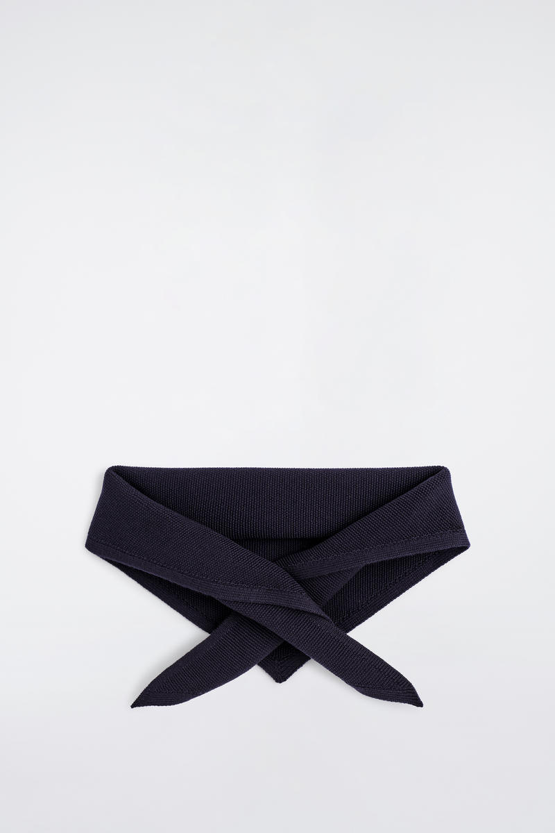 COS メリノウール スカーフ