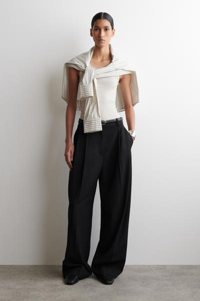 COS リブ編みコットンタンクトップ