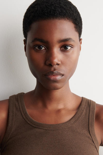 COS リブ編みコットンタンクトップ