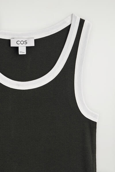 COS リブ編みコットンタンクトップ