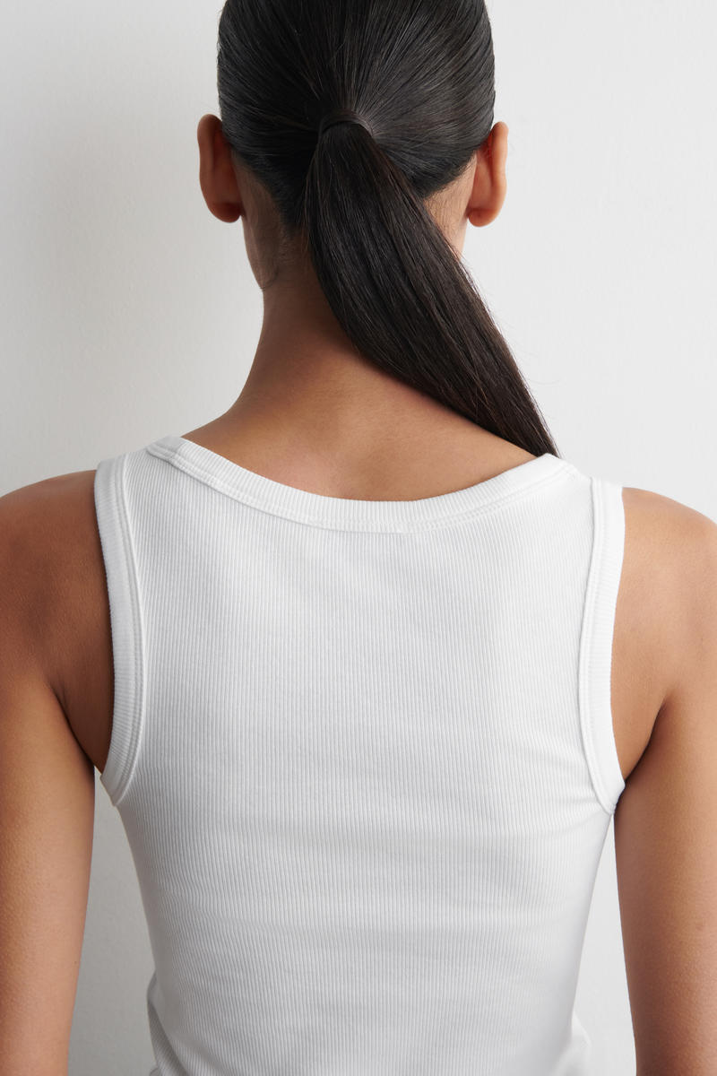 COS リブ編みコットンタンクトップ