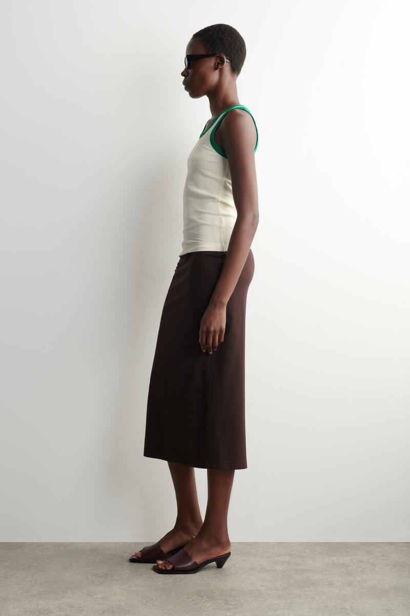 COS リブ編みコットンタンクトップ