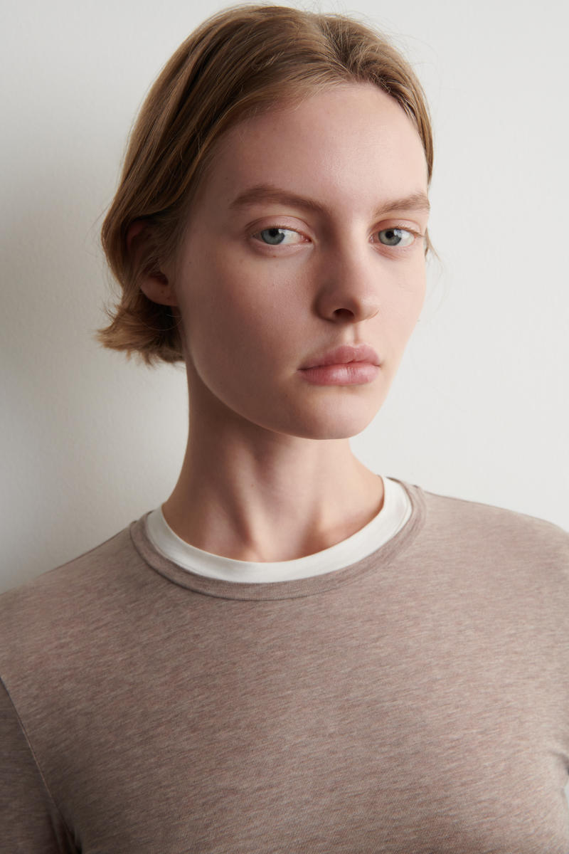 COS コットン長袖トップス