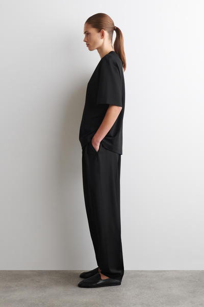 COS オーバーサイズ コットンTシャツ