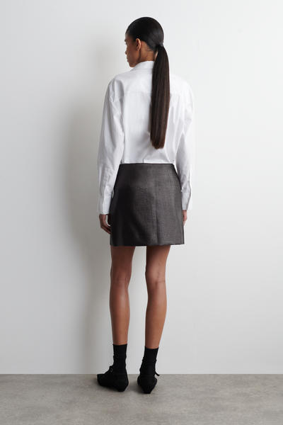 COS テクスチャードミニスカート