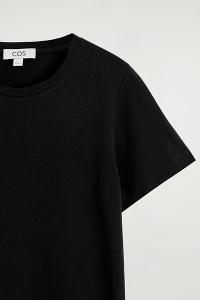 COS コットン クルーネックTシャツ