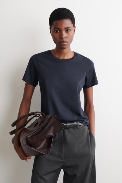 COS コットン クルーネックTシャツ