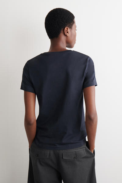 COS コットン クルーネックTシャツ