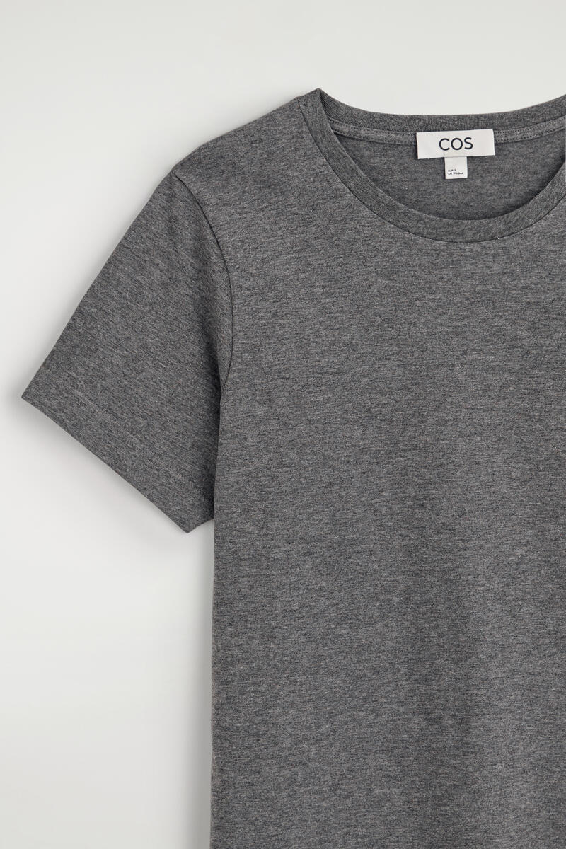 COS コットン クルーネックTシャツ