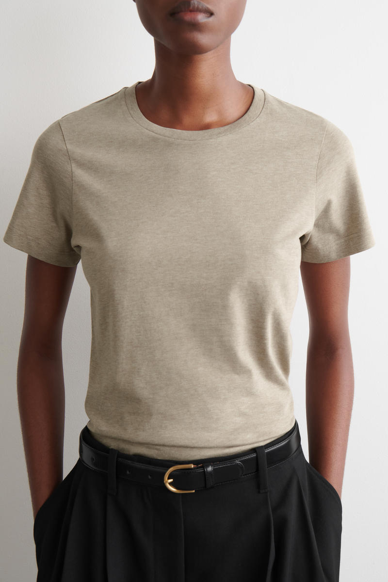 COS コットン クルーネックTシャツ