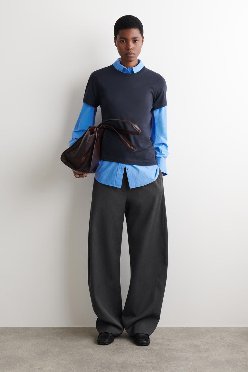 COS コットン クルーネックTシャツ