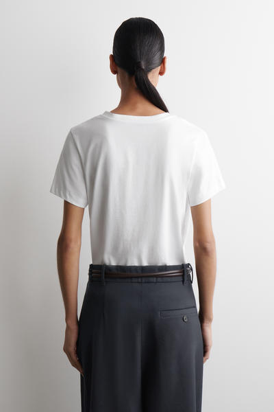 COS コットンVネックTシャツ