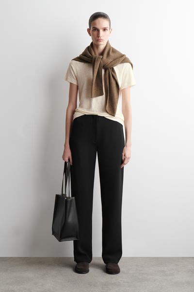 COS クルーネック リネン Tシャツ