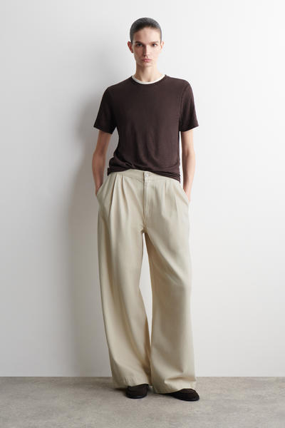 COS クルーネック リネン Tシャツ