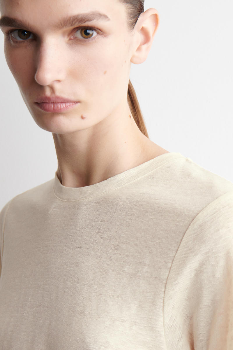 COS クルーネック リネン Tシャツ