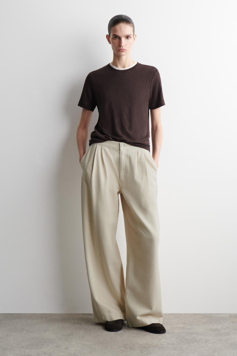 COS クルーネック リネン Tシャツ